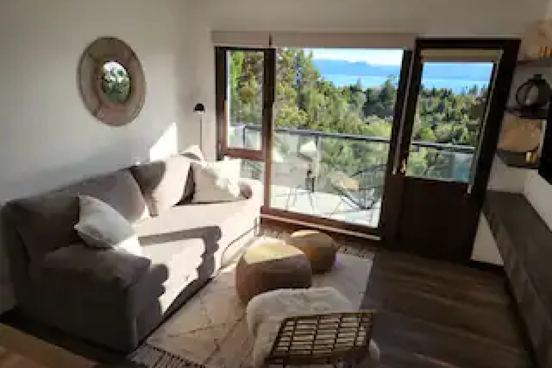 IMAGEN2-Departamento HOME - Vista Lago y Bosque