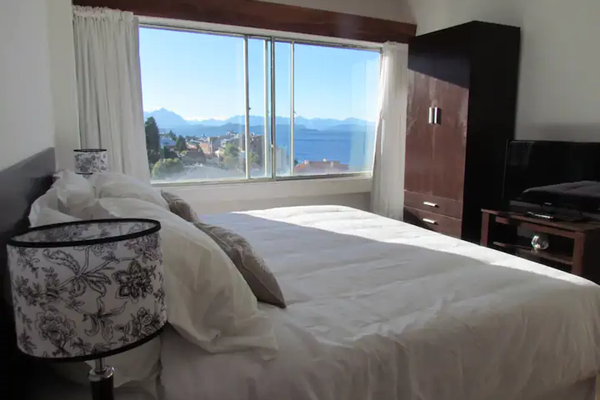 IMAGEN3-Centrico Excelente Vista al Lago