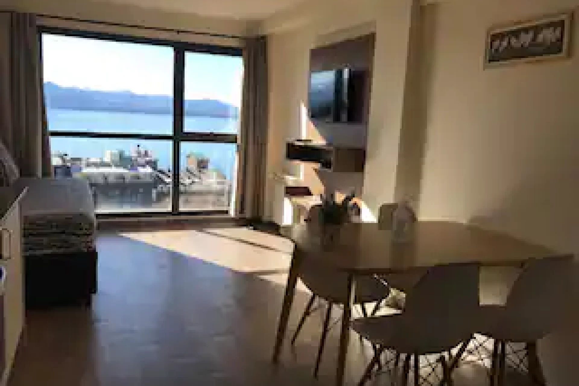 imagen1-Moderno loft con vista al lago y cochera